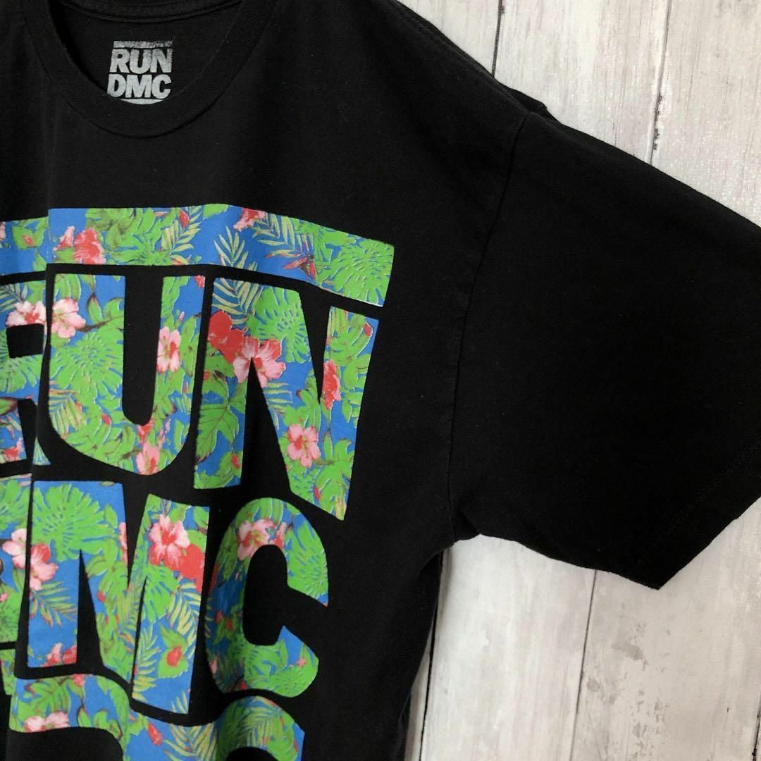 MUSIC TEE(ミュージックティー)のランDMC　RUNDMC　ヒップホップ　ラップ　バンドＴシャツ　黒　メンズ　古着 メンズのトップス(Tシャツ/カットソー(半袖/袖なし))の商品写真