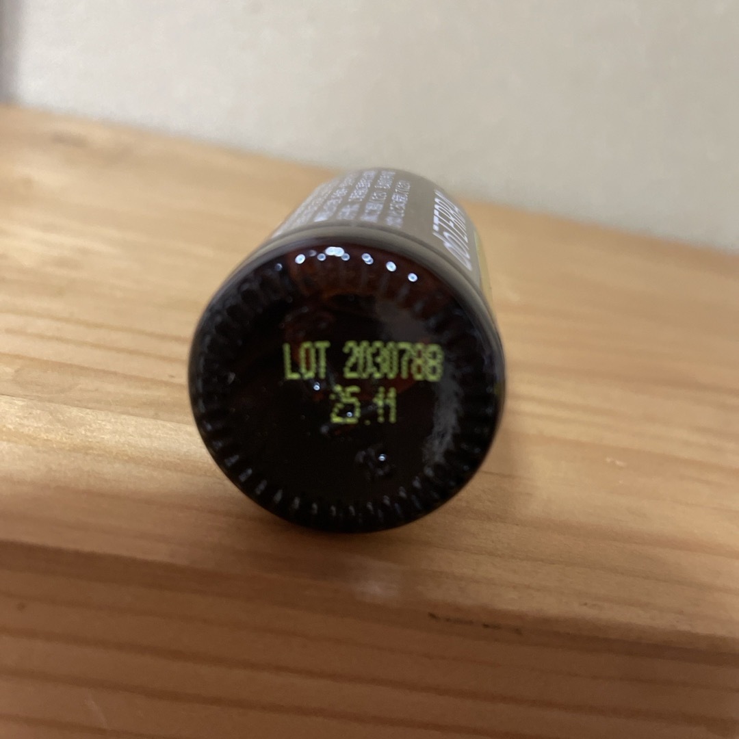 doTERRA レモングラス15ml  新品・未開封 コスメ/美容のリラクゼーション(エッセンシャルオイル（精油）)の商品写真