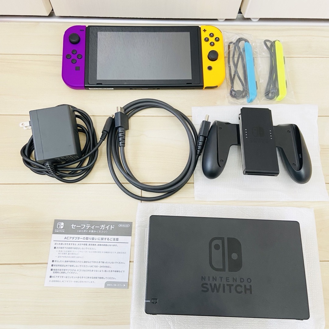 Nintendo Switch(ニンテンドースイッチ)の【未使用に近い】バッテリー強化型　Nintendo Switch スイッチ　本体 エンタメ/ホビーのゲームソフト/ゲーム機本体(家庭用ゲーム機本体)の商品写真