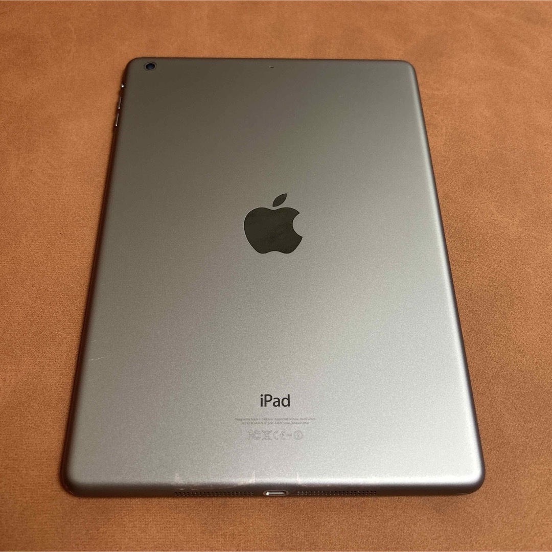 iPad(アイパッド)の7445 iPad Air 16GB WIFIモデル スマホ/家電/カメラのPC/タブレット(タブレット)の商品写真