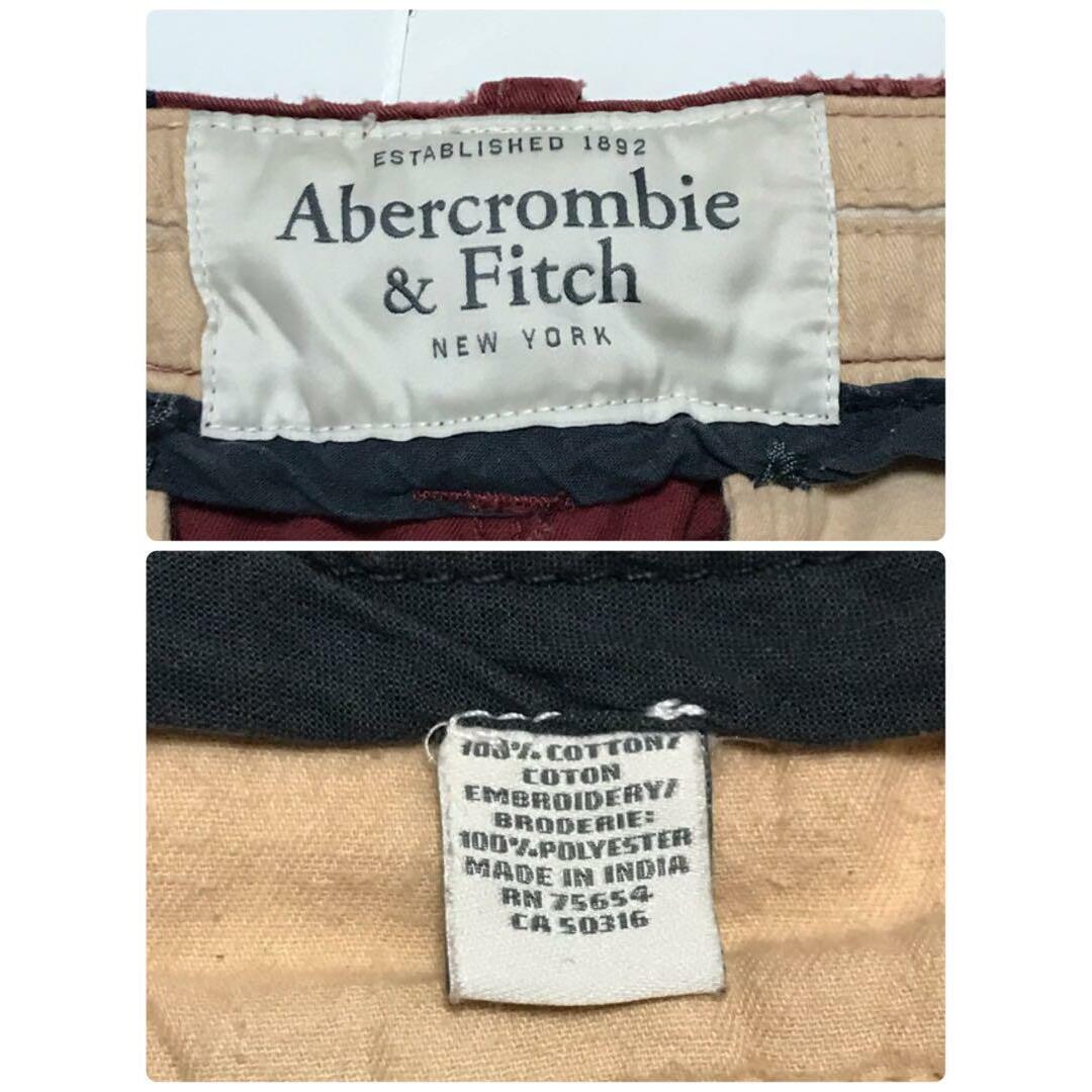 Abercrombie&Fitch(アバクロンビーアンドフィッチ)の【ダメージ加工】アバクロンビー＆フィッチ　刺繍ロゴ入りハーフパンツ　H664 メンズのパンツ(ショートパンツ)の商品写真