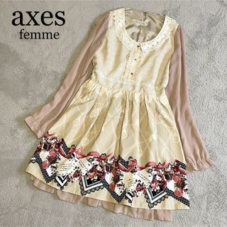 アクシーズファム(axes femme)の美品✨axes femme ドルチェメルヘン柄ワンピース　レース襟　ハートボタン(ひざ丈ワンピース)