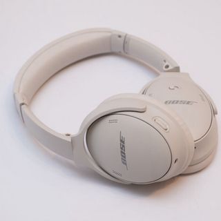 ボーズ(BOSE)のBOSE QUIETCOMFORT45 HEADPHONES ホワイト(ヘッドフォン/イヤフォン)