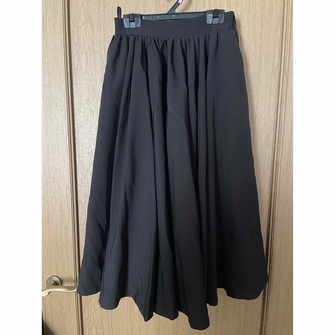 ヴァージニースカート　黒　CINEMATIQ レディースのスカート(ロングスカート)の商品写真
