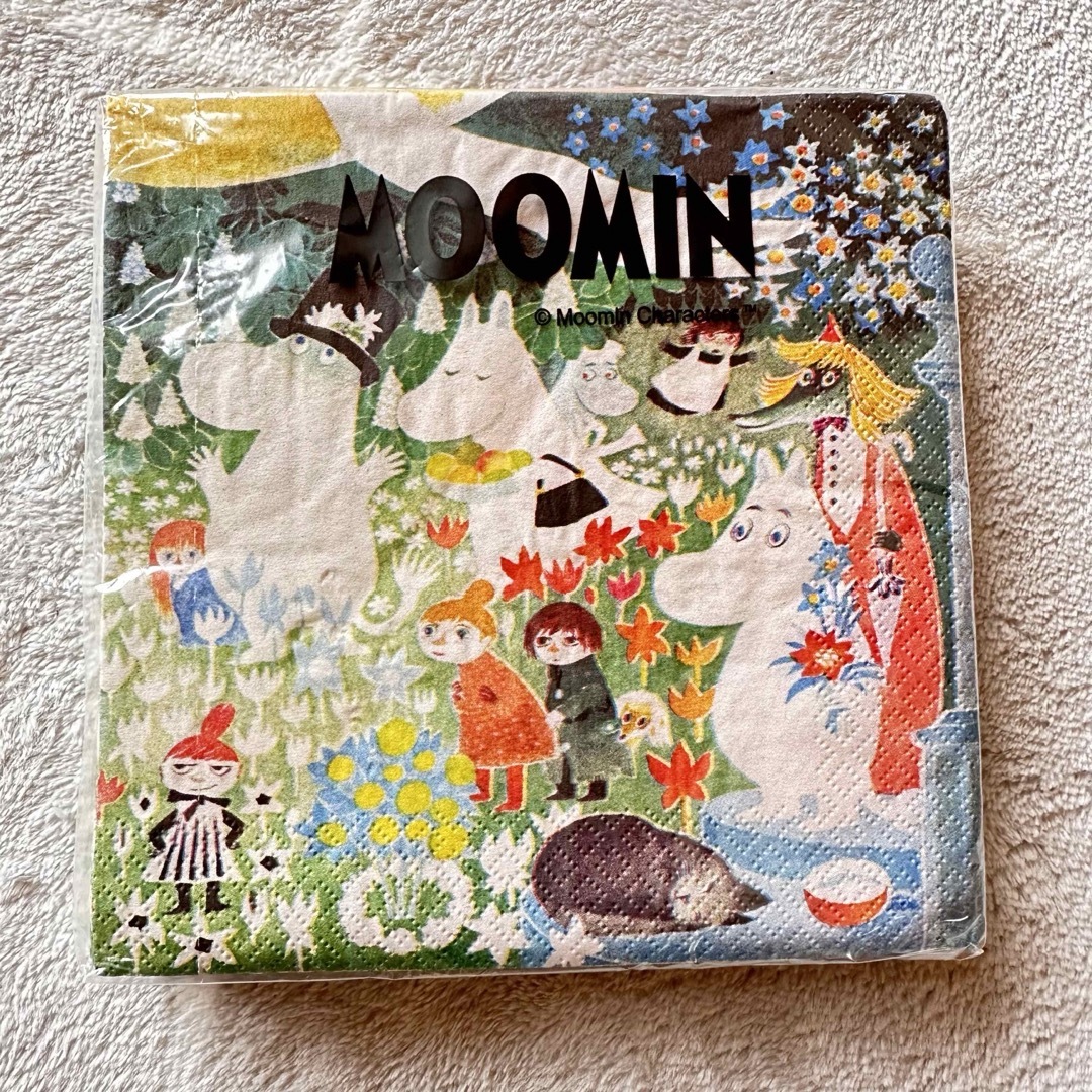 MOOMIN(ムーミン)の新品　フィンランド購入　ムーミン　森のナプキン　ペーパーナプキン インテリア/住まい/日用品のキッチン/食器(収納/キッチン雑貨)の商品写真