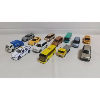 トミカシリーズ(トミカシリーズ)のトミカ　まとめ売り　１３台(電車のおもちゃ/車)