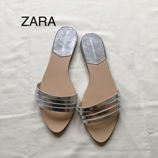 ザラ(ZARA)のZARA ザラ シルバーサンダル 39 大きいサイズ　メタリック　パンプス　25(サンダル)