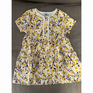 プチバトー(PETIT BATEAU)のプチバトー　Petit Bateau  ワンピース　花柄　24mois 86cm(ワンピース)