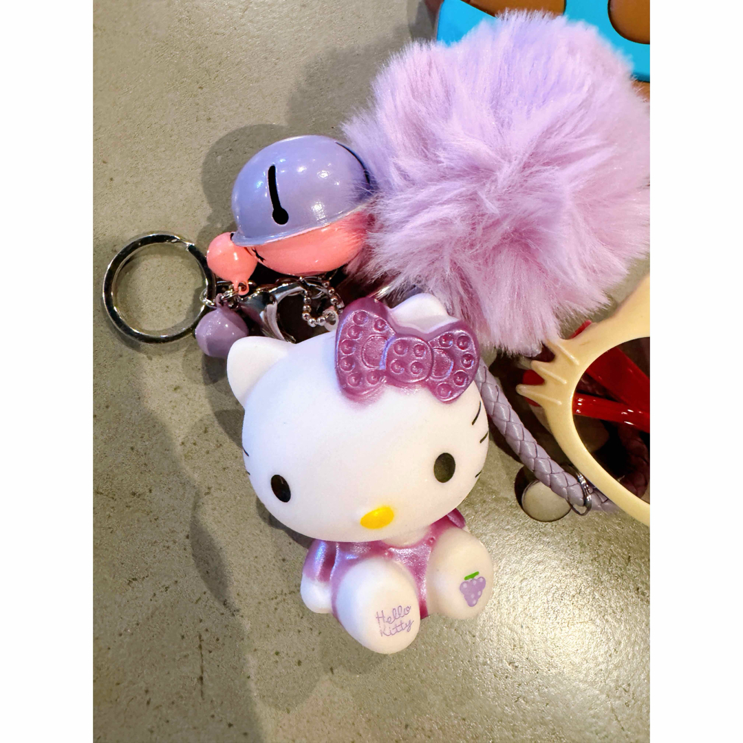 キティ雑貨セット エンタメ/ホビーのおもちゃ/ぬいぐるみ(キャラクターグッズ)の商品写真