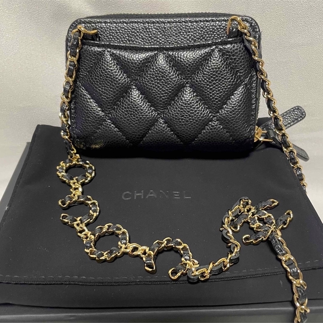 CHANEL(シャネル)のCHANEL ✨新品同様✨　チェーンウォレット　マトラッセ　　 レディースのバッグ(ショルダーバッグ)の商品写真