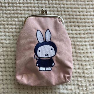 タカラジマシャ(宝島社)の【未使用】リンネル2月号付録miffy 刺繍がま口ポーチ&ソーイングセット(各種パーツ)