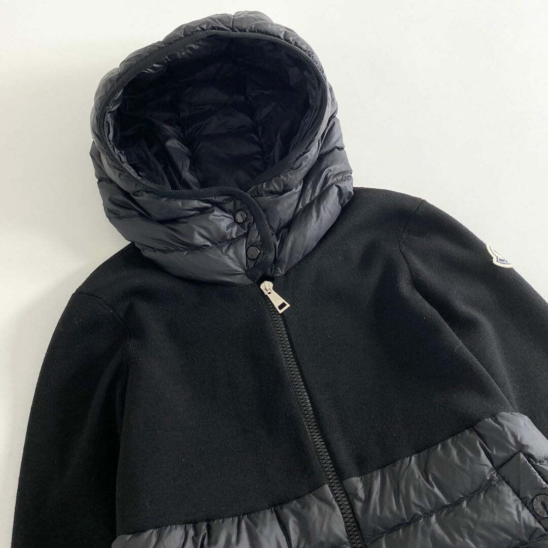 MONCLER(モンクレール)の21d23 MONCLER モンクレール CADIGAN TRICOT ダウンカーディガン ニットカーディガン ジャケット XS ブラック レディース  2020年製 レディースのジャケット/アウター(ダウンジャケット)の商品写真