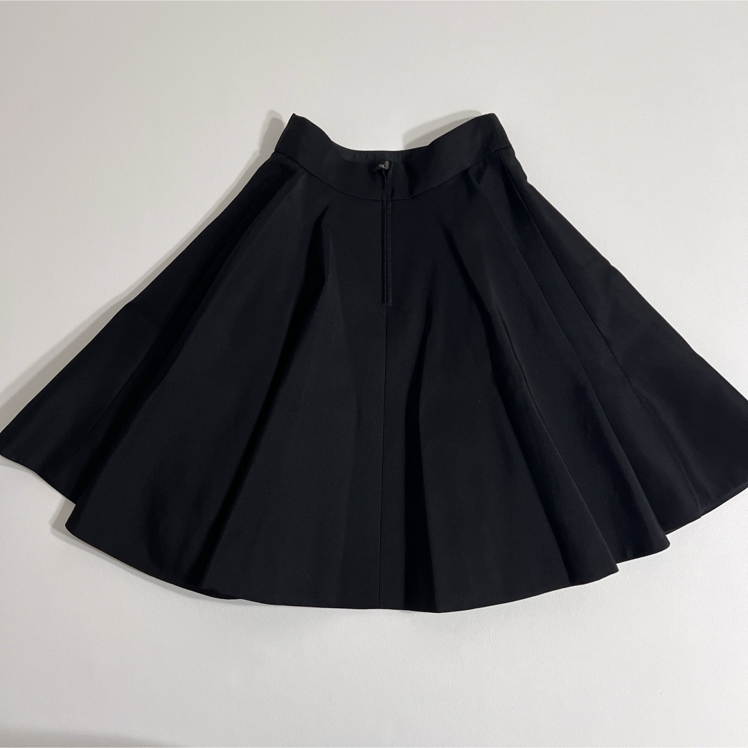 FOXEY - 美品 Foxey フォクシー フレアスカート ロゴプレート シルク FOXEY - 美品 Foxey フォクシー フレアスカート ロゴプレート シルク