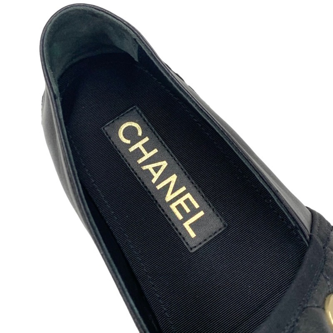 CHANEL(シャネル)のシャネル CHANEL フラットシューズ スリッポン 靴 シューズ レザー ブラック 黒 ゴールド ココマーク ロゴ エスパドリーユ レディースの靴/シューズ(スリッポン/モカシン)の商品写真