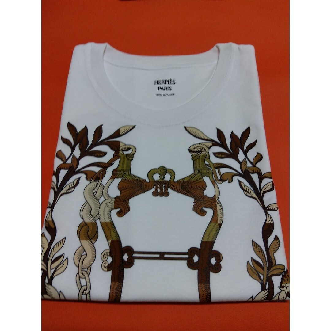 Hermes(エルメス)のエルメス　プレタ　2024SS 　Tシャツ《カルトゥッシュ》 レディースのトップス(Tシャツ(半袖/袖なし))の商品写真