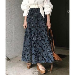 アメリヴィンテージ(Ameri VINTAGE)のAMERI アメリ ANTHESIS LACE SKIRT インディゴ(ロングスカート)