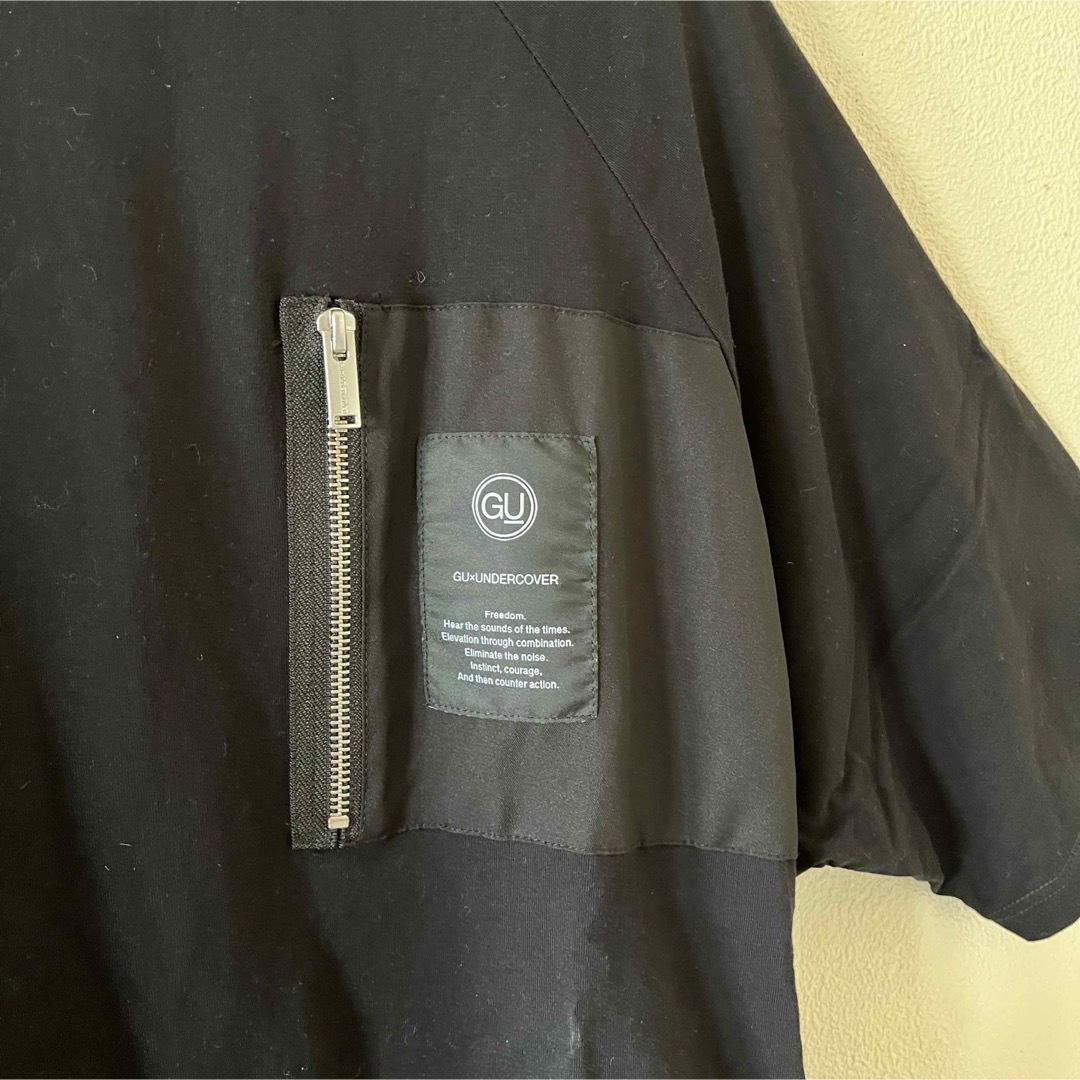 UNDERCOVER(アンダーカバー)の人気　GU×UNDERCOVER コラボTシャツ　ブラックM メンズのトップス(Tシャツ/カットソー(半袖/袖なし))の商品写真