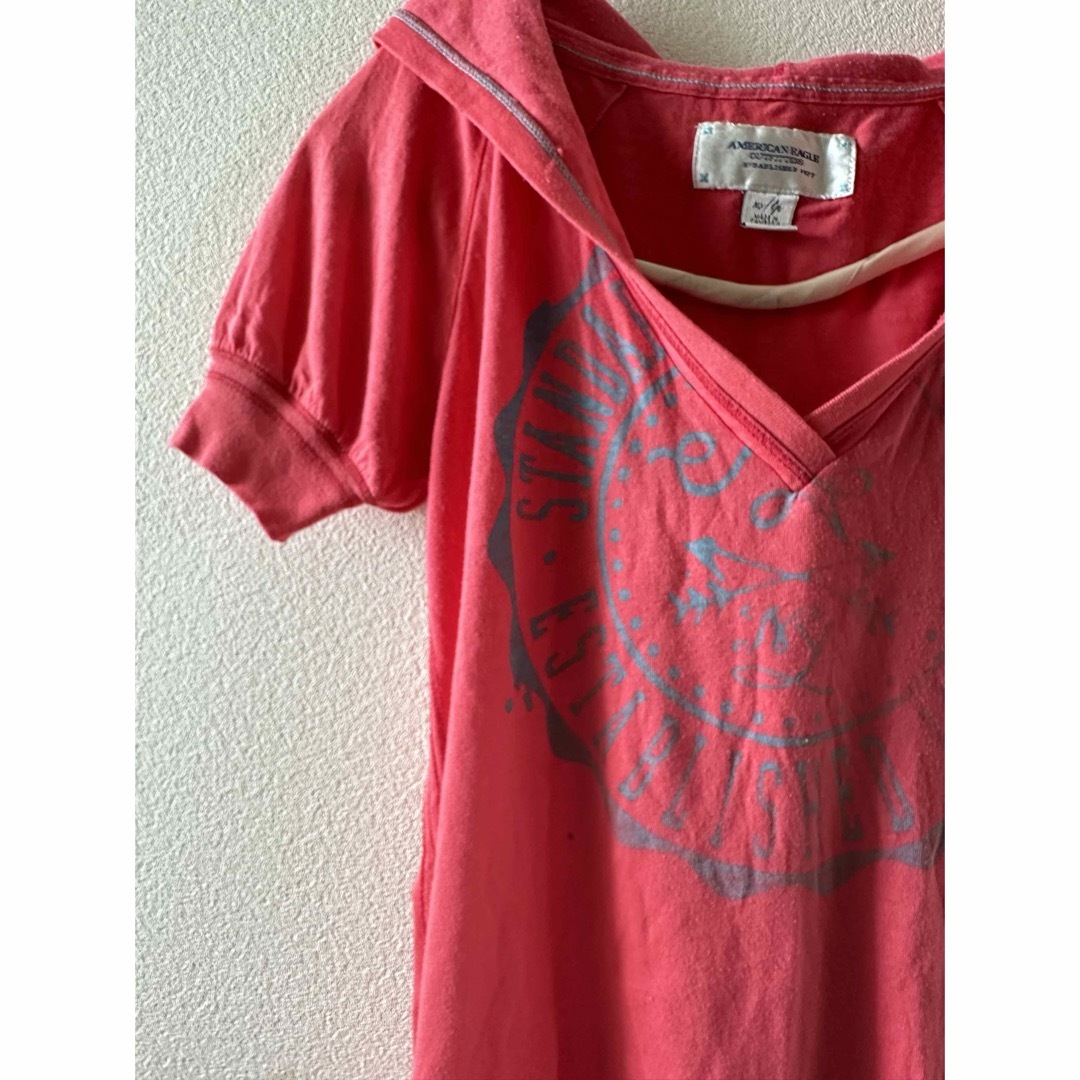 American Eagle(アメリカンイーグル)のAMERICAN EAGLE カットソー　フード付き レディースのトップス(Tシャツ(半袖/袖なし))の商品写真