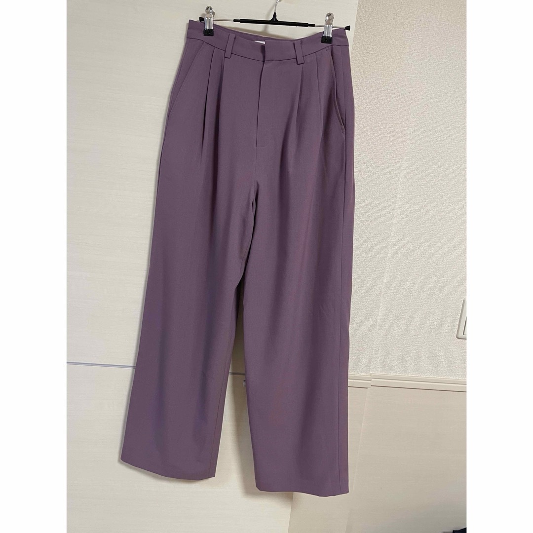 CLANE(クラネ)のCLANE BASIC TUCK PANTS レディースのパンツ(カジュアルパンツ)の商品写真