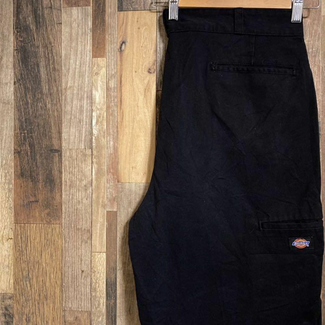 Dickies(ディッキーズ)のディッキーズ メンズ ハーフ パンツ 黒 ロゴ 36 XL USA古着 90s メンズのパンツ(ワークパンツ/カーゴパンツ)の商品写真