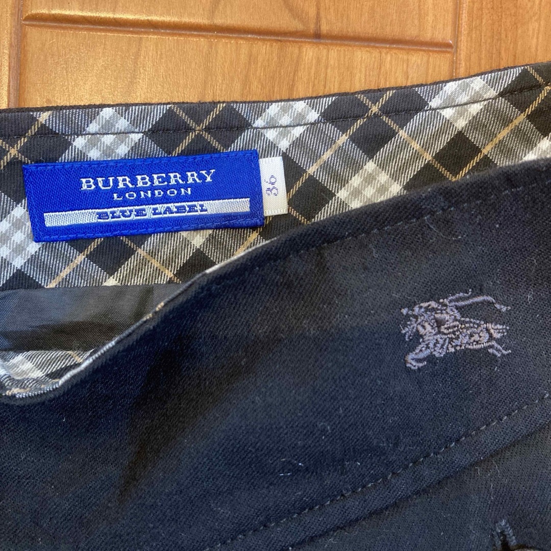 BURBERRY BLUE LABEL(バーバリーブルーレーベル)のBurberry London ブルーレーベル　キュロット　36 黒 レディースのパンツ(キュロット)の商品写真