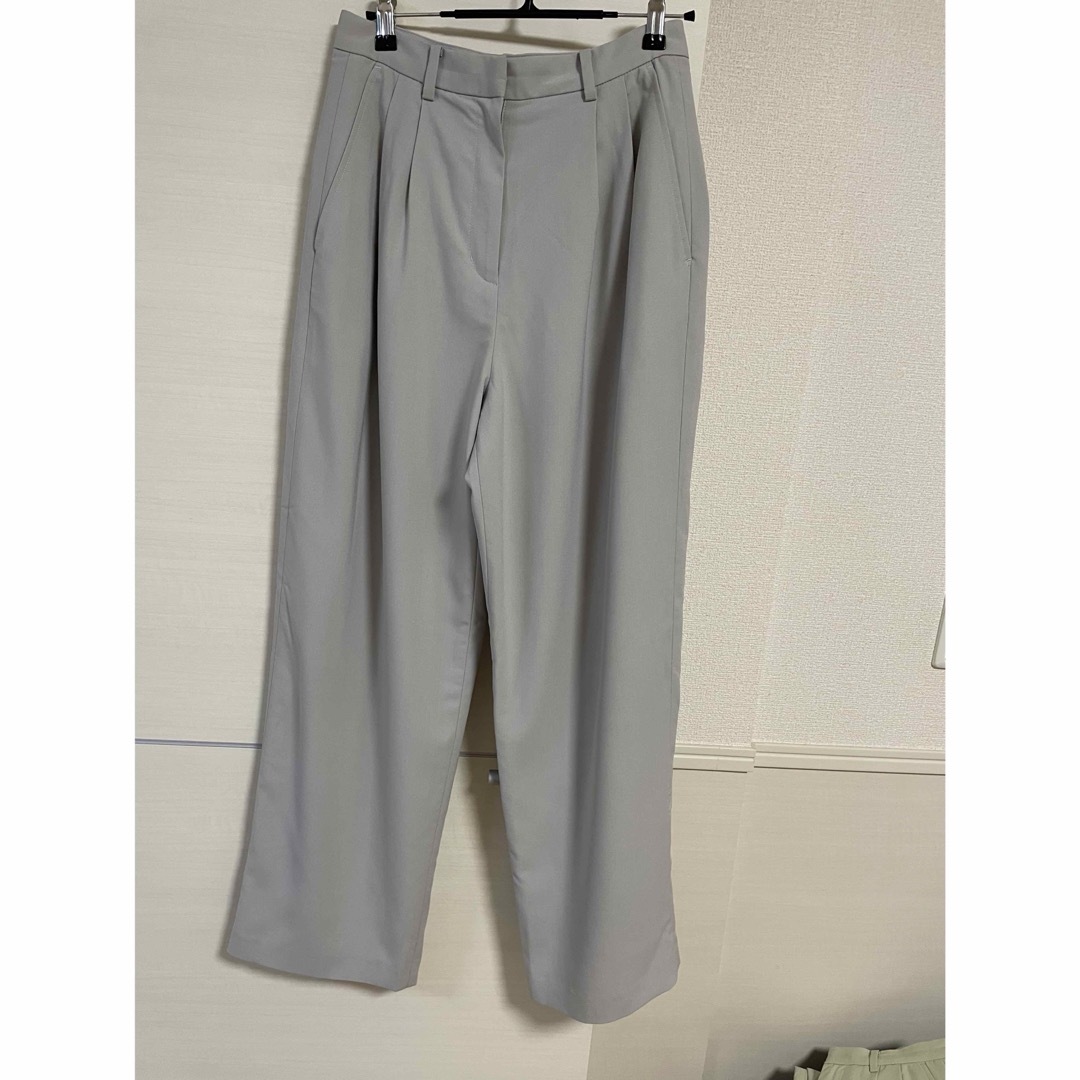 CLANE(クラネ)のCLANE BASIC TUCK PANTS レディースのパンツ(カジュアルパンツ)の商品写真