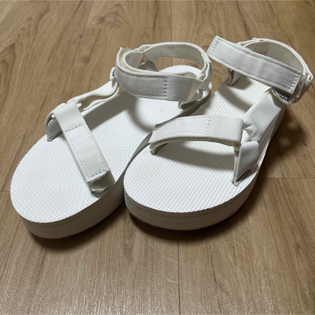 Teva(テバ)のteva テバ サンダル レディース 24cm 厚底 レディースの靴/シューズ(サンダル)の商品写真