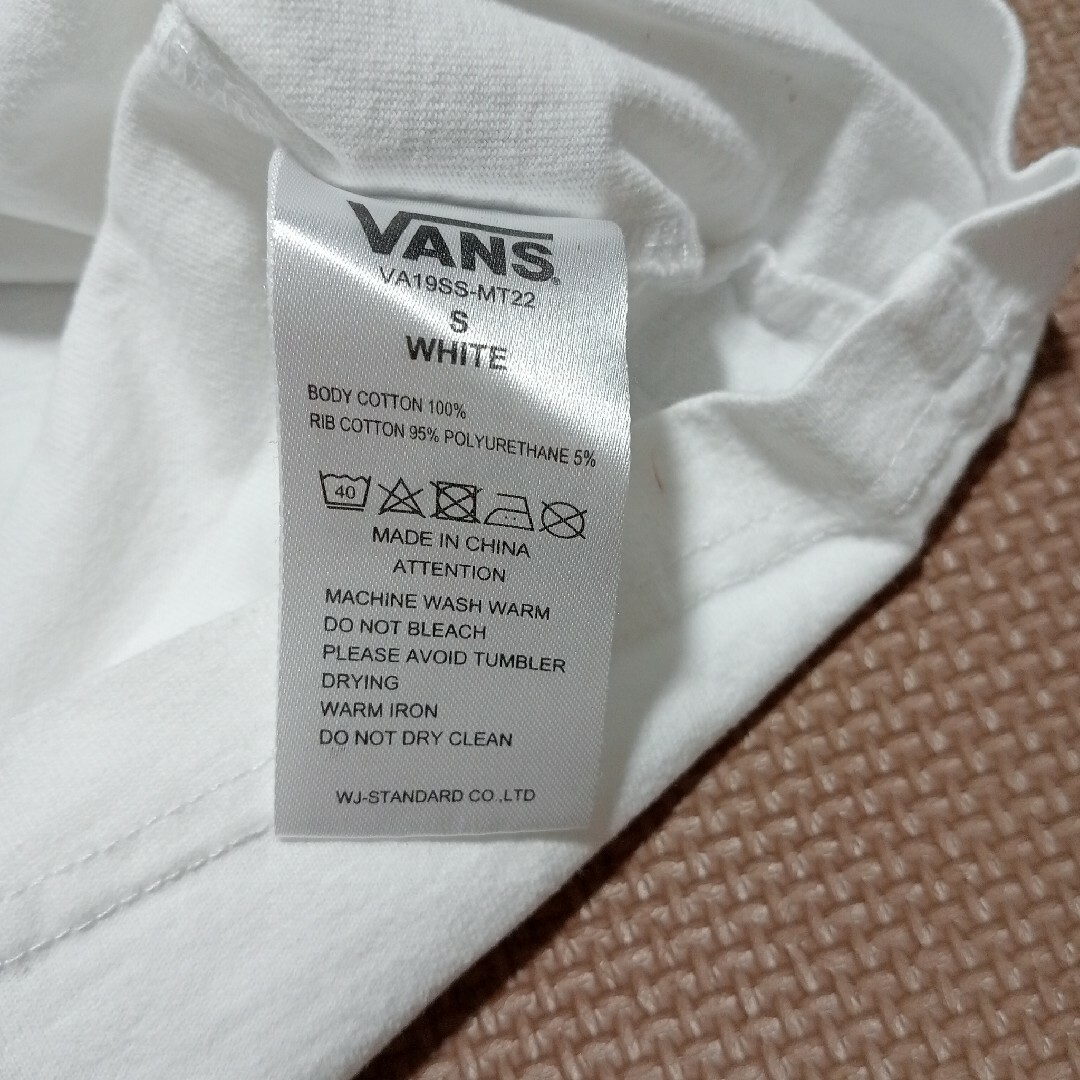 VANS メンズ Sサイズ Tシャツ 白 バンズ メンズのトップス(Tシャツ/カットソー(半袖/袖なし))の商品写真
