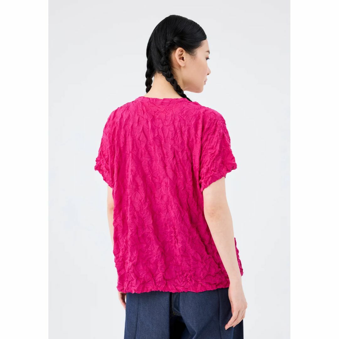 ISSEY MIYAKE(イッセイミヤケ)のme ISSEY MIYAKE 丸首半袖トップ レディースのトップス(Tシャツ(半袖/袖なし))の商品写真