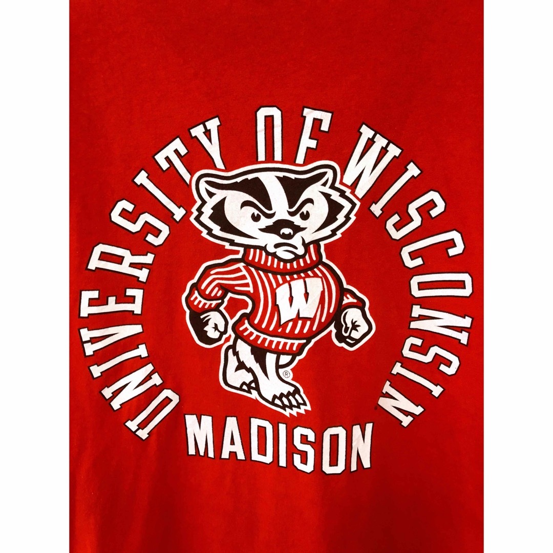 NCAA　ウィスコンシン大学　バジャーズ　Tシャツ　S　赤　USA古着 メンズのトップス(Tシャツ/カットソー(半袖/袖なし))の商品写真