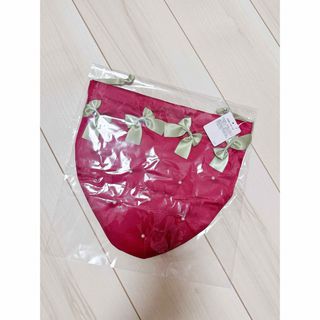 メゾンドフルール(Maison de FLEUR)の【新品】Maison de FLEUR いちご巾着 ポーチ(ポーチ)