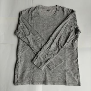 ユニクロ(UNIQLO)のユニクロ　メンズ　ソフトタッチクルーネックT　Mサイズ　薄グレー　袖口切替無(Tシャツ/カットソー(七分/長袖))