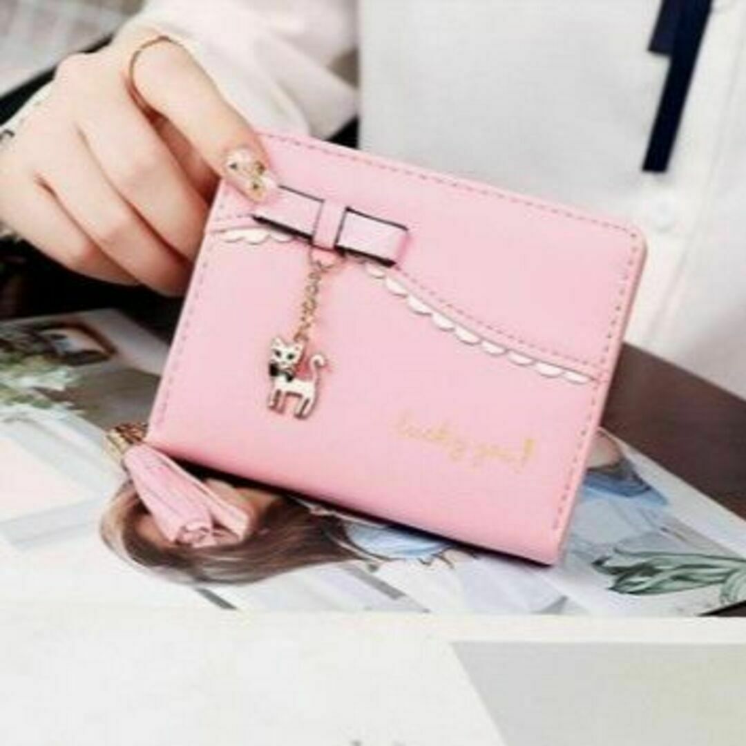 猫チャーム 二つ折り財布 コンパクト キッズ ピンク色 かわいい プレゼント レディースのファッション小物(財布)の商品写真