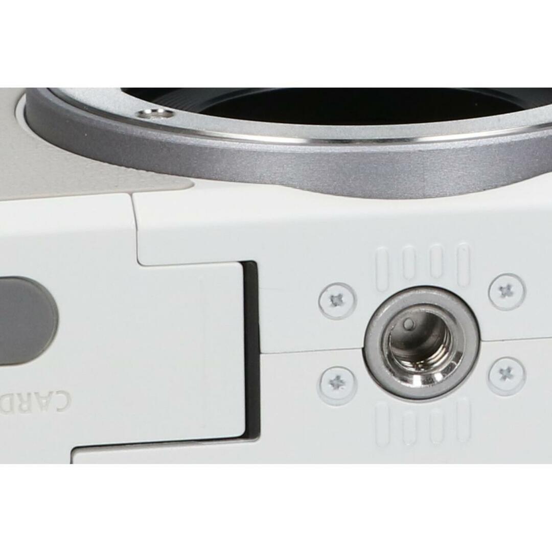 Canon(キヤノン)のＣＡＮＯＮ　ＥＯＳ　ＫＩＳＳ　Ｍ２ スマホ/家電/カメラのカメラ(デジタル一眼)の商品写真