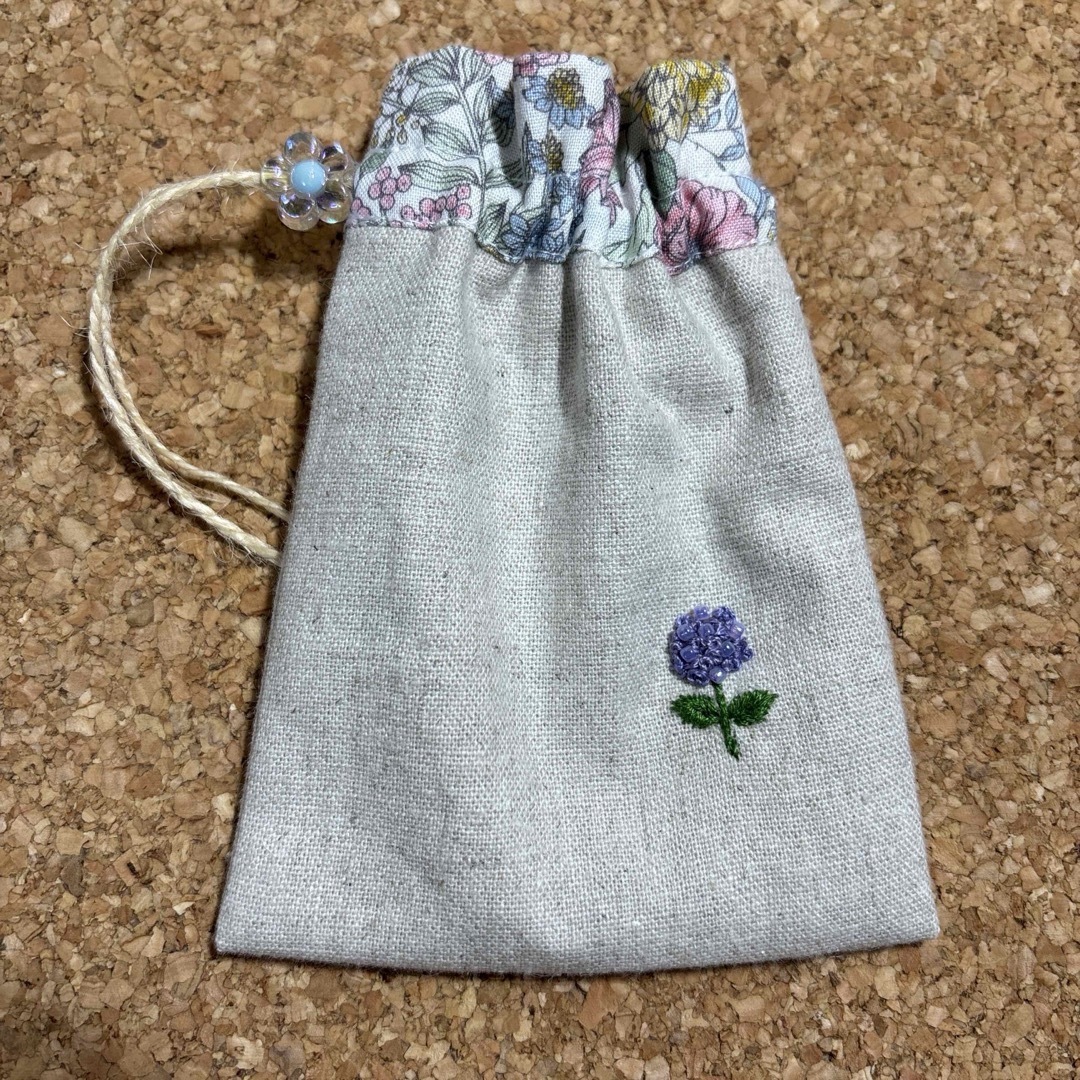 紫陽花　花刺繍入　ポプリサシェ　ミニミニ巾着　お守り袋　ハンドメイド ハンドメイドのファッション小物(その他)の商品写真