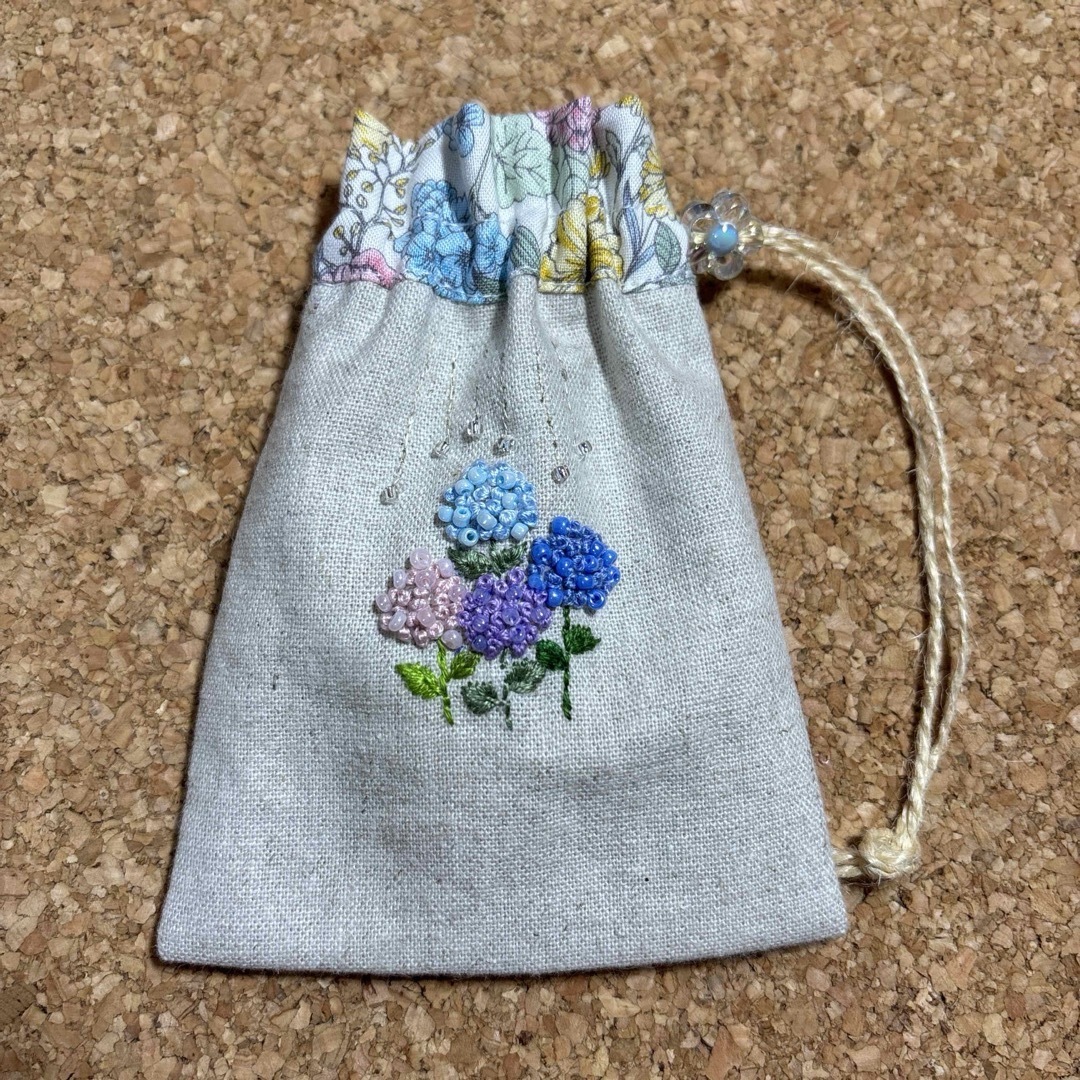 紫陽花　花刺繍入　ポプリサシェ　ミニミニ巾着　お守り袋　ハンドメイド ハンドメイドのファッション小物(その他)の商品写真