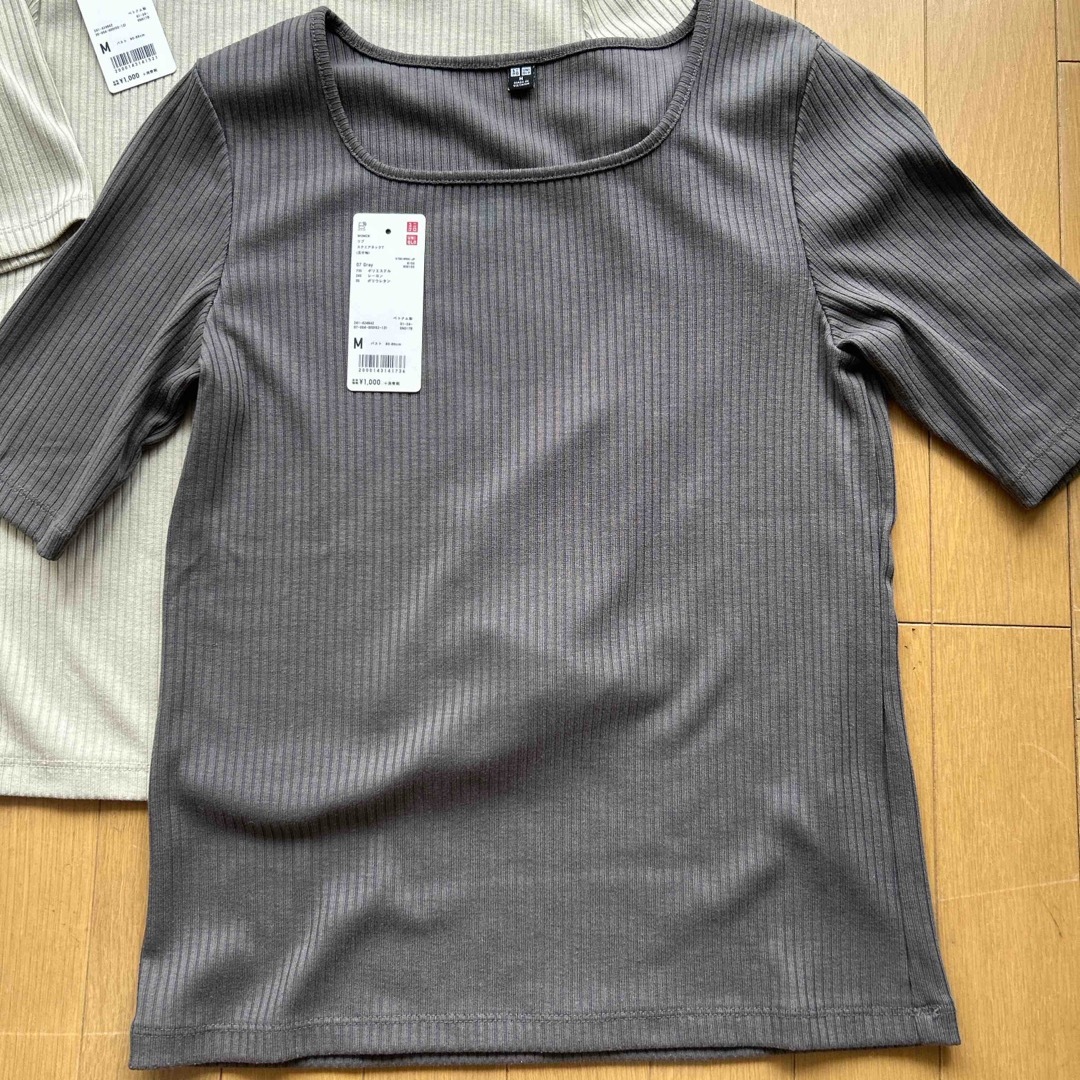 UNIQLO(ユニクロ)のユニクロ　スクエアネックT 五分袖　M 2枚 レディースのトップス(Tシャツ(半袖/袖なし))の商品写真