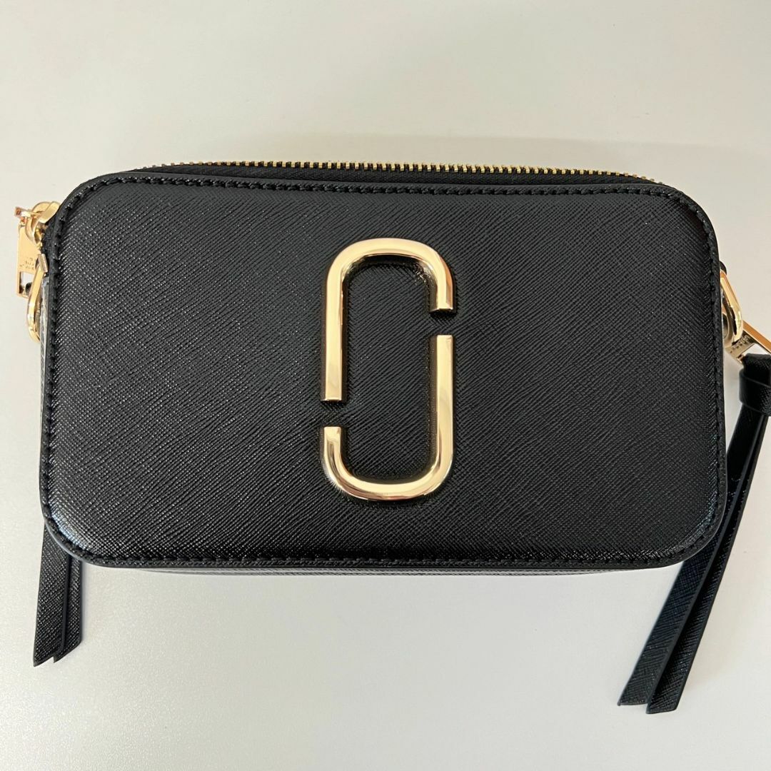 MARC JACOBS(マークジェイコブス)の【K5051】MARC JACOBS SNAPSHOT ショルダーバッグ レディースのバッグ(ショルダーバッグ)の商品写真