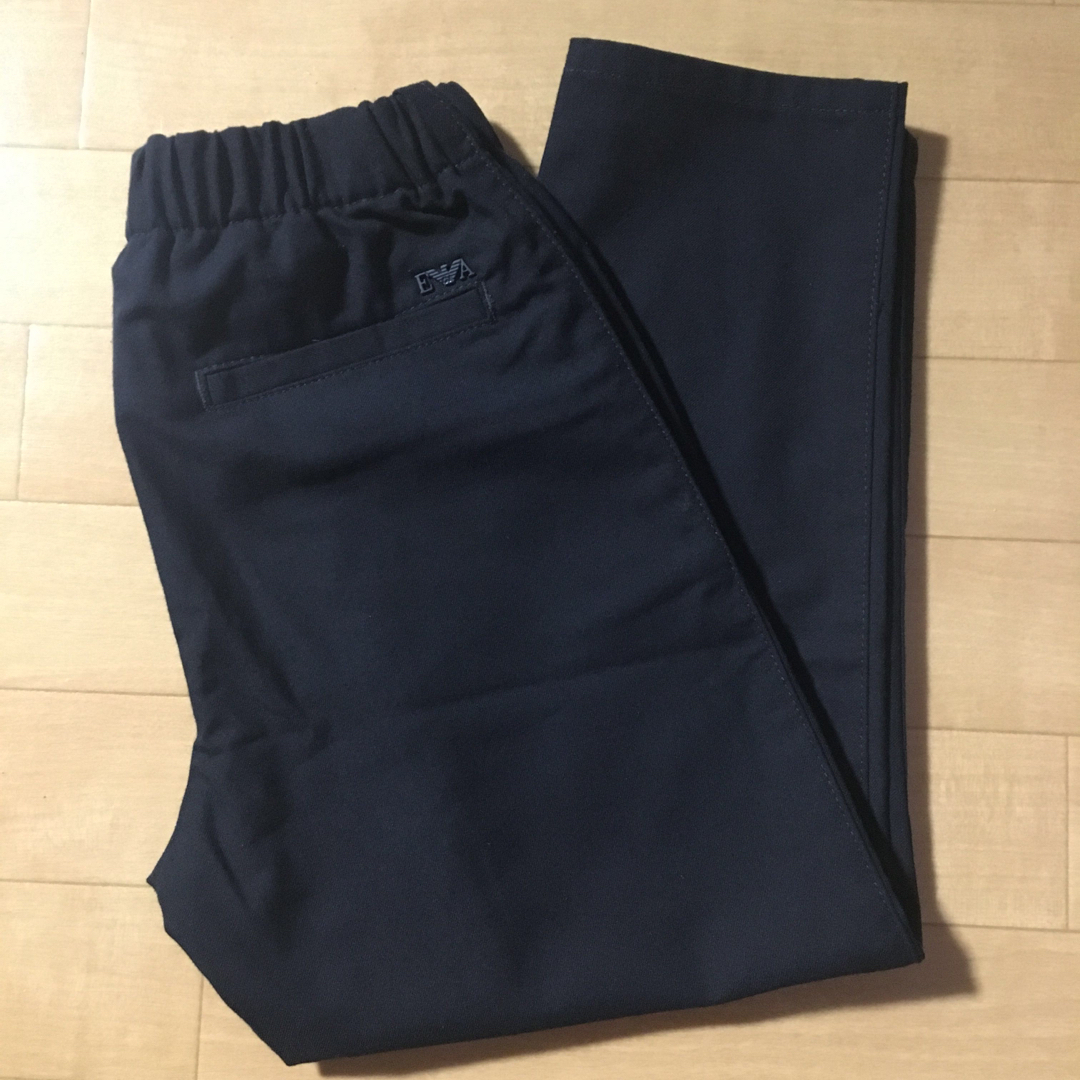 Emporio Armani(エンポリオアルマーニ)の【良品】アルマーニ　ネイビーパンツ4A 106cm キッズ/ベビー/マタニティのキッズ服男の子用(90cm~)(パンツ/スパッツ)の商品写真