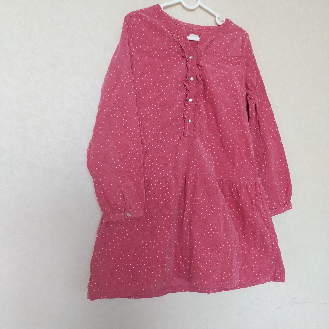 GU(ジーユー)のGU　ジーユー　ワンピース　130　ピンク　ドット柄 キッズ/ベビー/マタニティのキッズ服女の子用(90cm~)(ワンピース)の商品写真