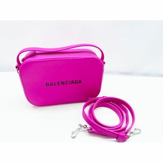 バレンシアガ(Balenciaga)の良好品　バレンシアガ　エブリデイ　カメラバッグ　XS　2WAY　ピンク(ショルダーバッグ)