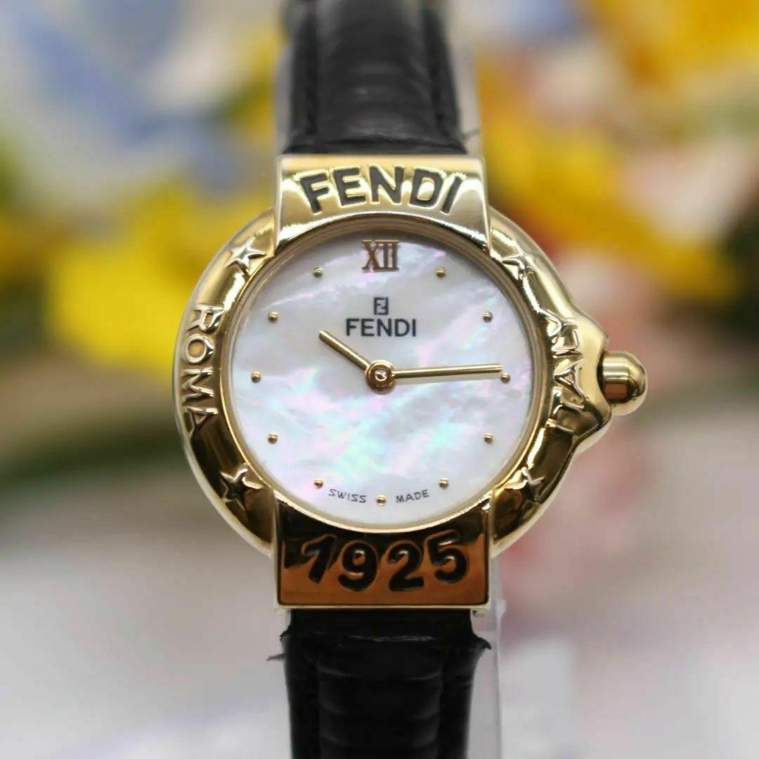 FENDI(フェンディ)のフェンディ FENDI シェル文字盤 革ベルト レディース 腕時計 C244 レディースのファッション小物(腕時計)の商品写真