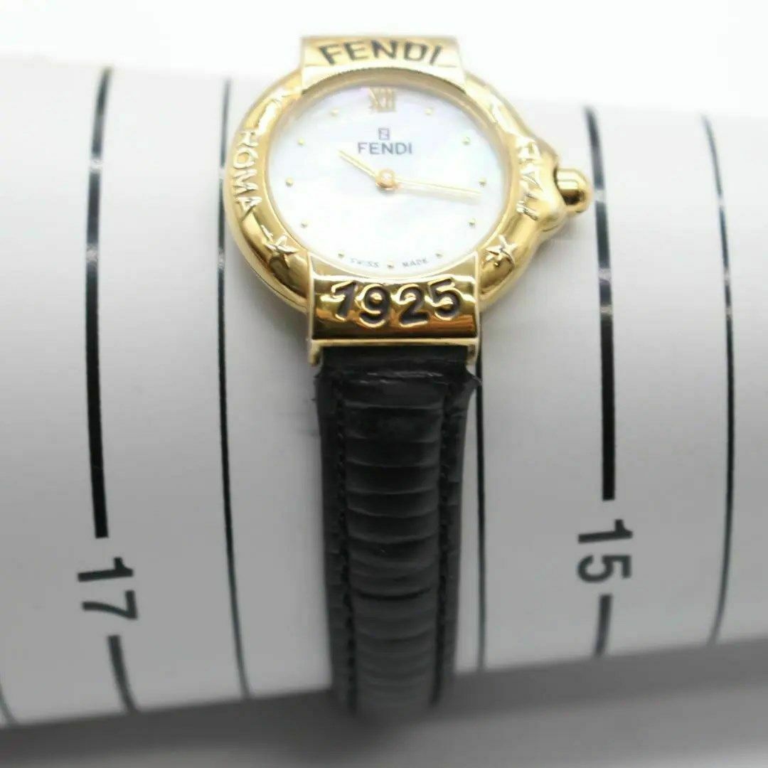 フェンディ FENDI シェル文字盤 革ベルト レディース 腕時計 C244
