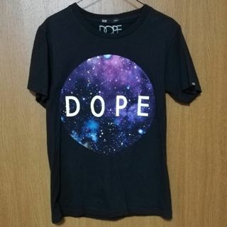 DOPE  Tシャツ　宇宙   星雲　銀河　アンドロメダ(Tシャツ/カットソー(半袖/袖なし))