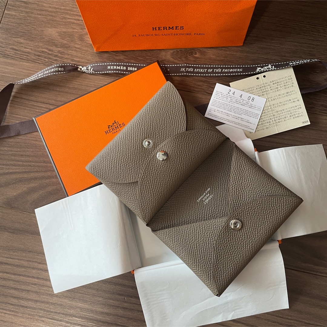 Hermes(エルメス)の新品★エルメス　カルヴィデュオ　コンパクト カードケース レディースのファッション小物(コインケース)の商品写真