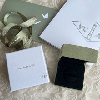 Van Cleef & Arpels - ヴァンクリーフ&アーペル リング ケース 箱 ショッパー リボン 空箱