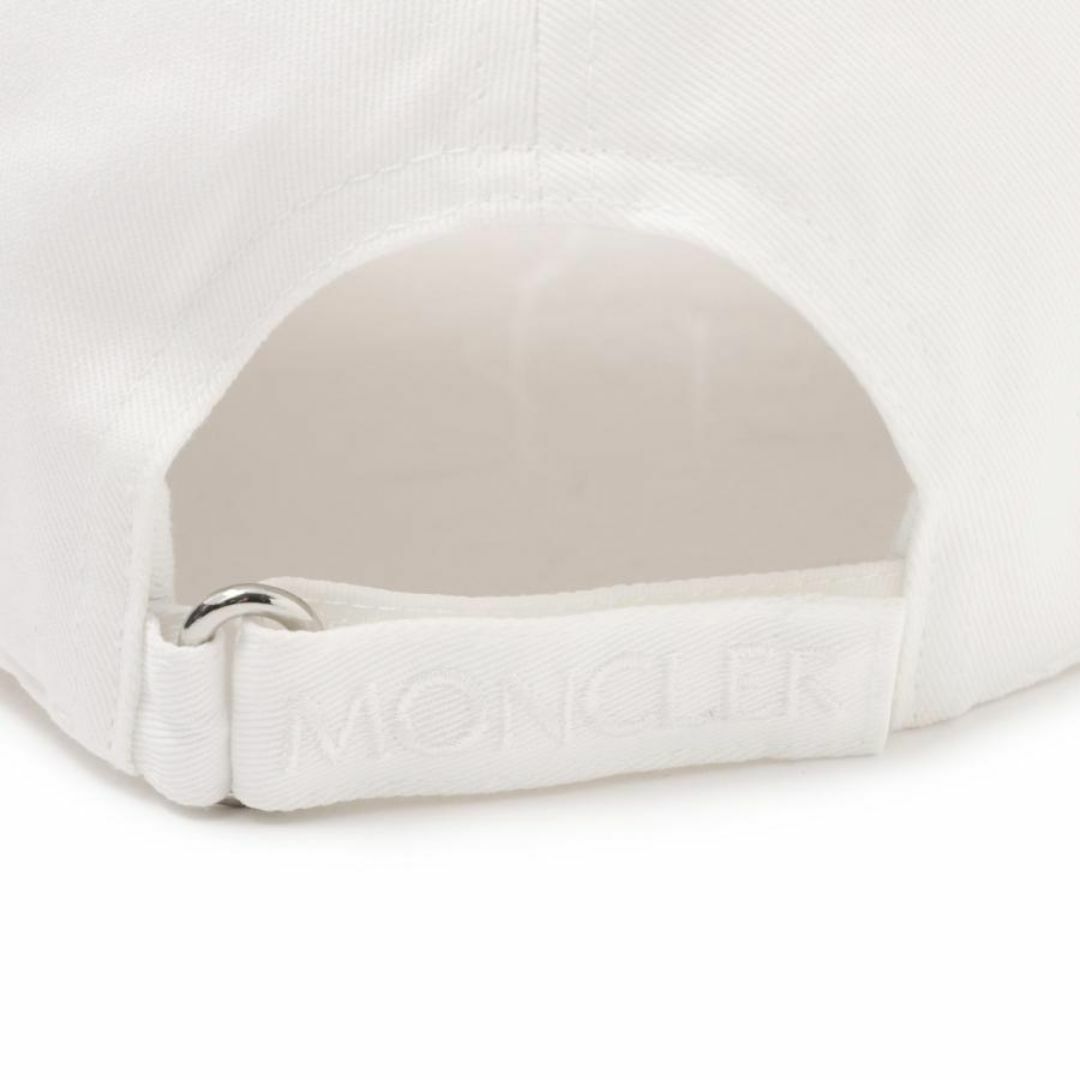 MONCLER(モンクレール)の送料無料 66 MONCLER モンクレール 3B00016 0U082 ホワイト ベースボールキャップ 男女兼用 メンズの帽子(キャップ)の商品写真