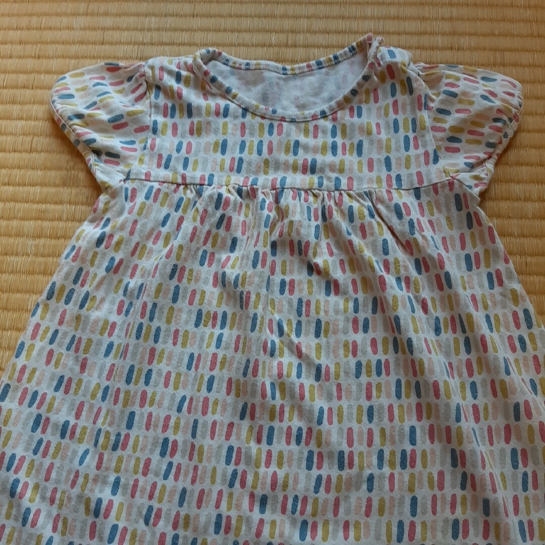 UNIQLO(ユニクロ)のユニクロ　半袖ワンピース100 キッズ/ベビー/マタニティのキッズ服女の子用(90cm~)(ワンピース)の商品写真