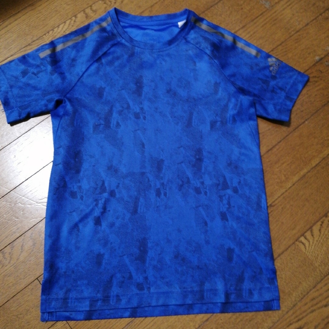 adidas(アディダス)のアディダス　セット　ブルー　140 cm キッズ/ベビー/マタニティのキッズ服男の子用(90cm~)(その他)の商品写真