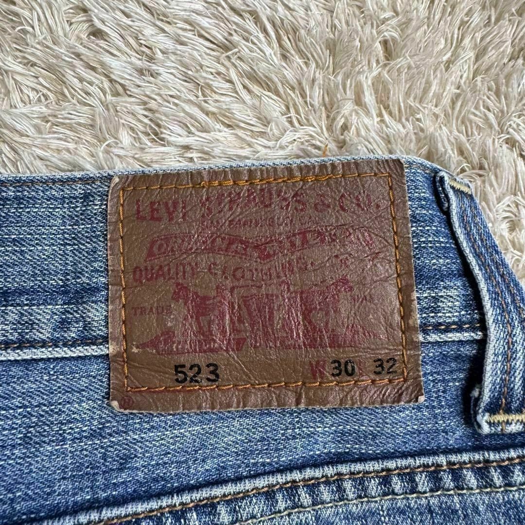 Levi's(リーバイス)の【一点物】　リーバイス　デニムパンツ　ジーンズ　523 変形ポケット　W30 メンズのパンツ(デニム/ジーンズ)の商品写真